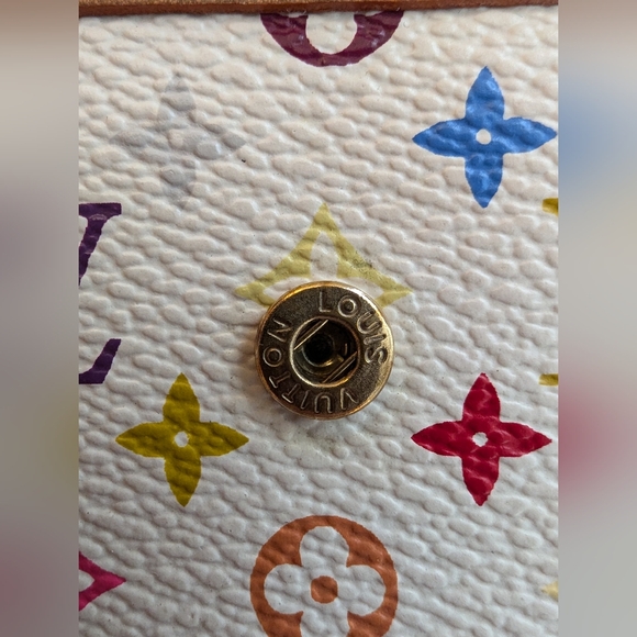 Louis Vuitton Wallet - Picture 9 of 14